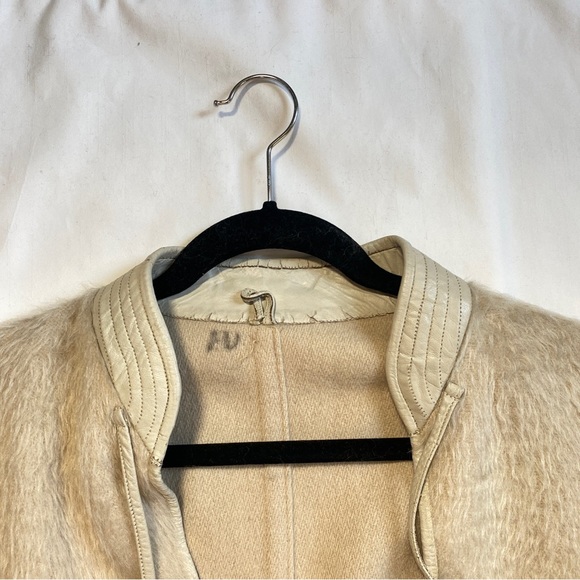 Sills Cream Color Mohair and Leather Reversible Cape with Pockets - Picture 4 of 16